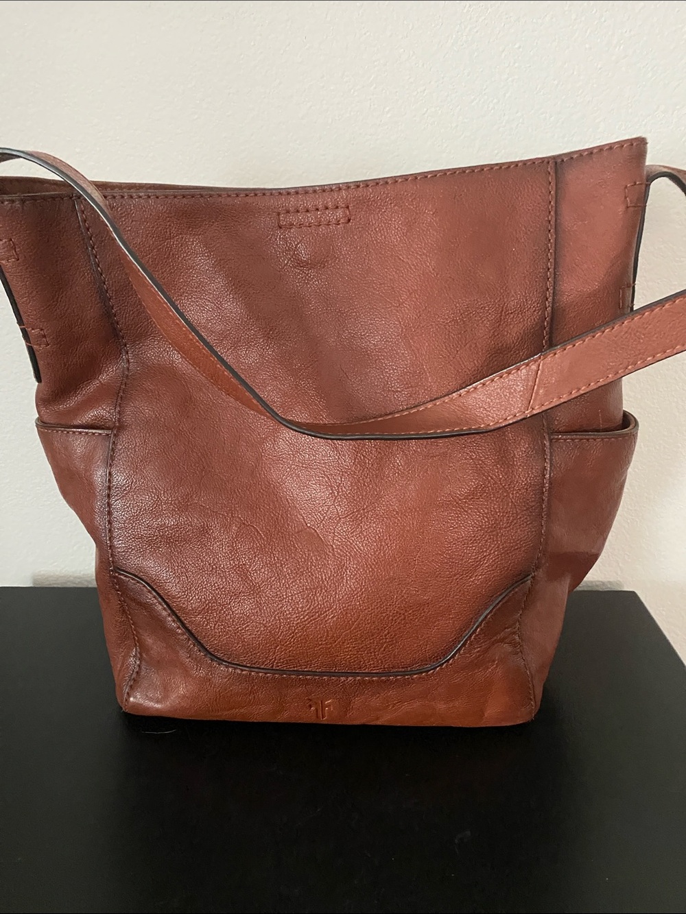 FRYE Lena Leather Shoulder Tote Bag in Cognac Brown